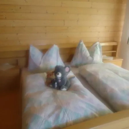 Bauernhof Oberkendl Farm stay *
